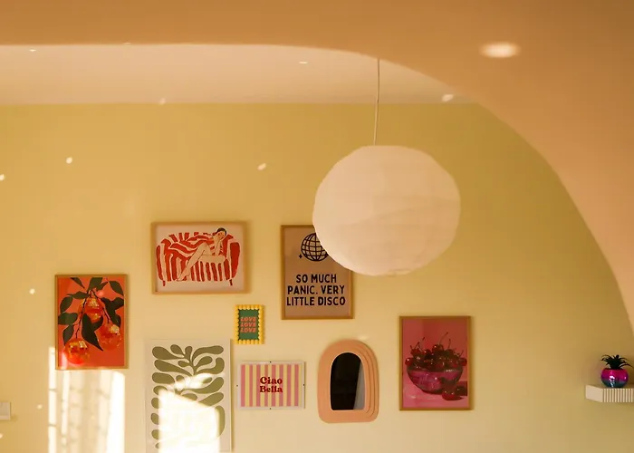 The Mirrorbubble Apartman