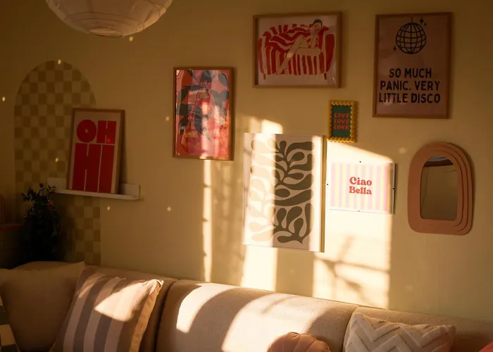 The Mirrorbubble * Shkodër