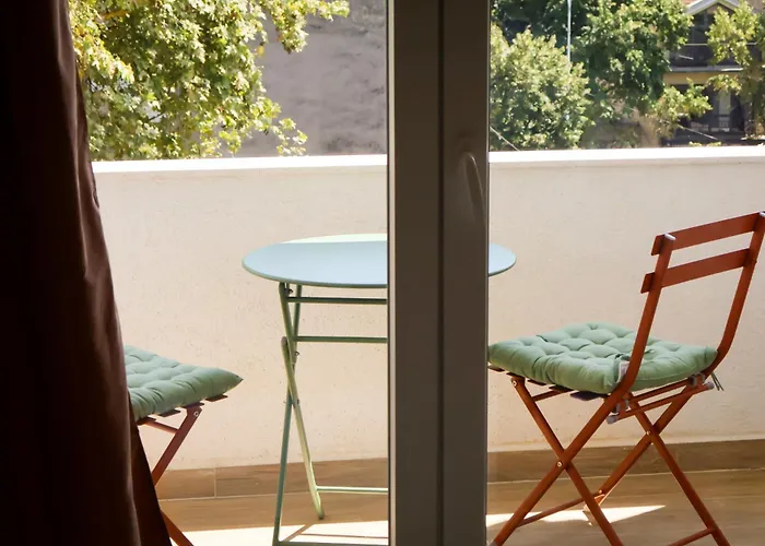 The Mirrorbubble Apartman